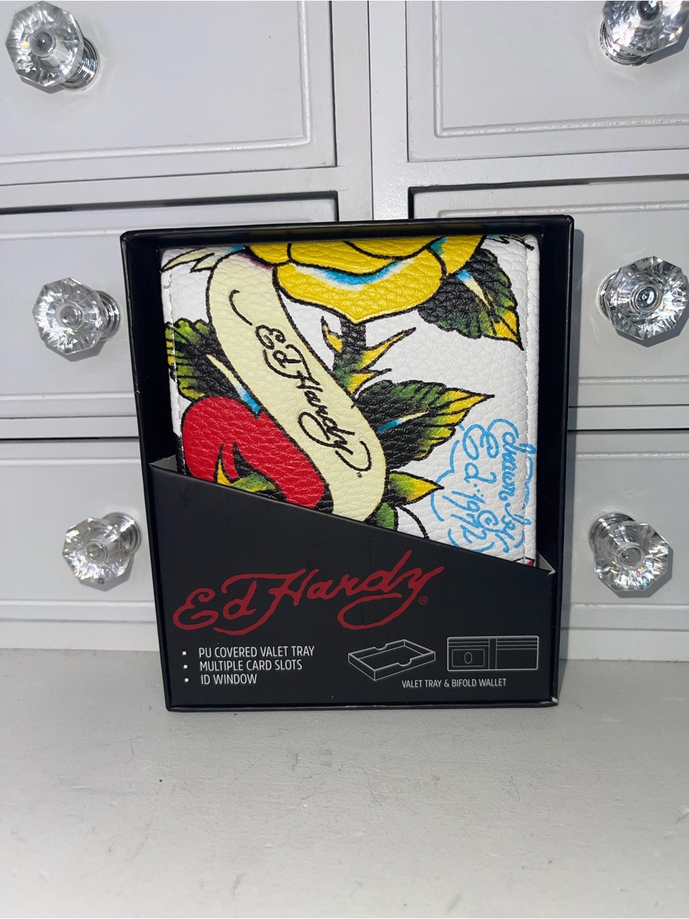 NWT Ed Hardy White Bifold Wallet with Colorful Rose Tattoo Art